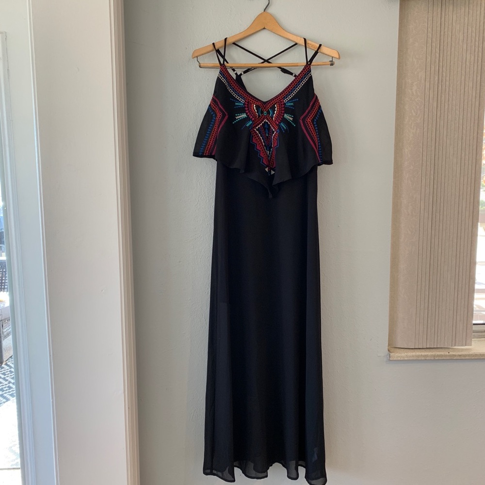 Front Ruffle Embroidered Dress - Picture 4 of 7